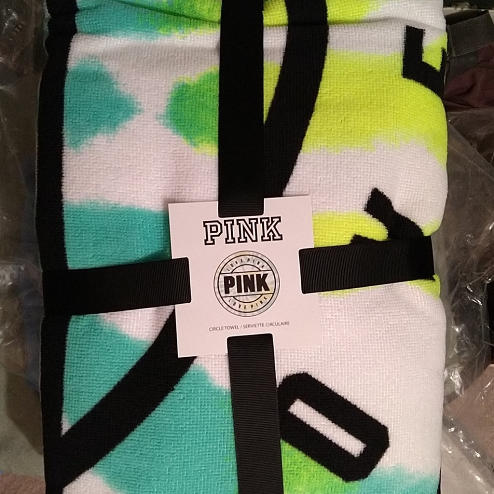 VS circle towel
